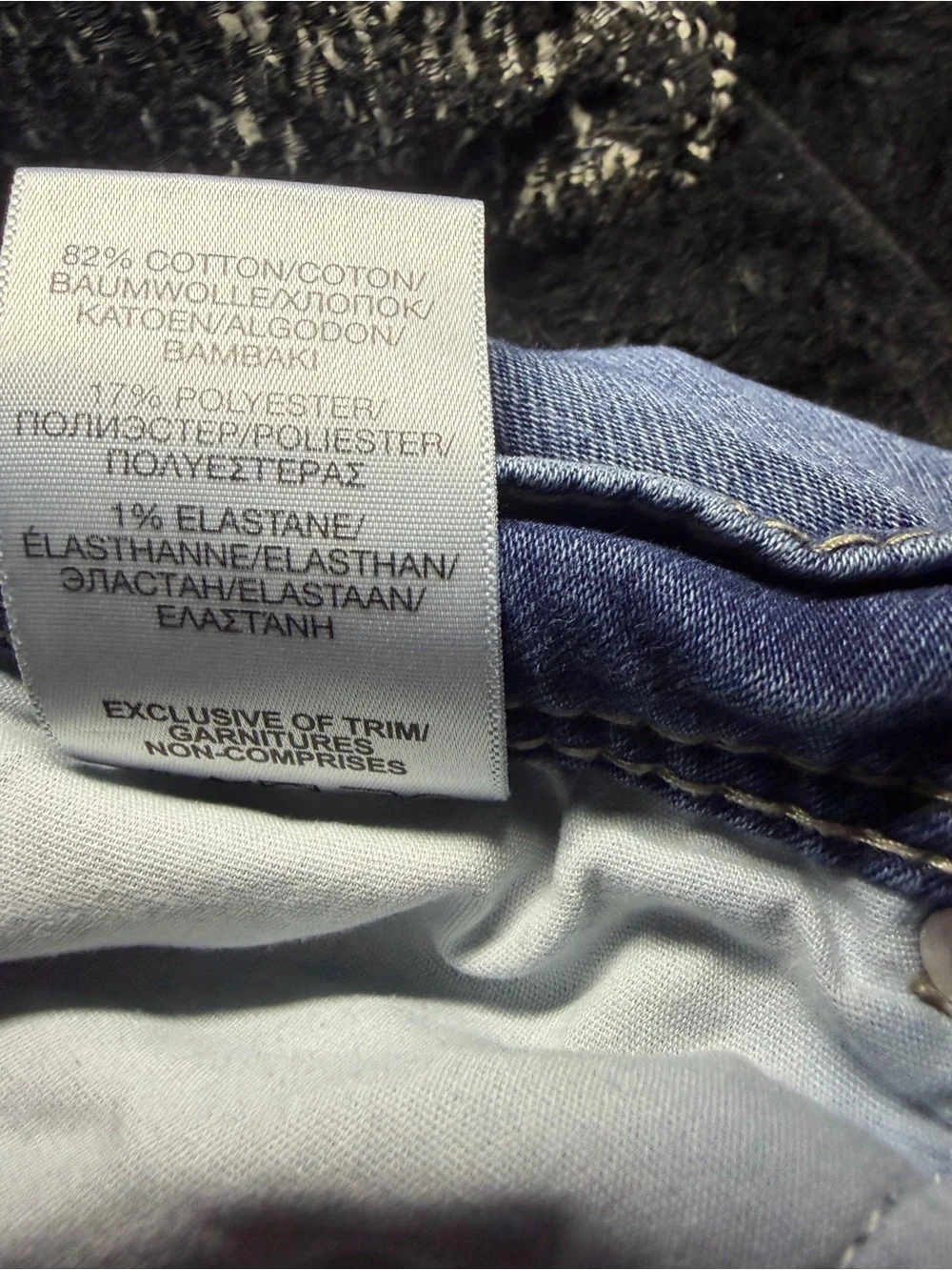 Silver Jeans Co. Greyson Distressed Whipstitch Y2K Embroidered Jeans 36x32